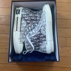 DIOR B23 HIGH-TOP SNEAKER